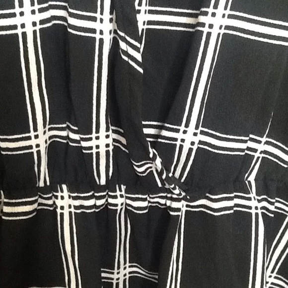 Live 4 Truth | Plaid Dress - Picture 4 of 5